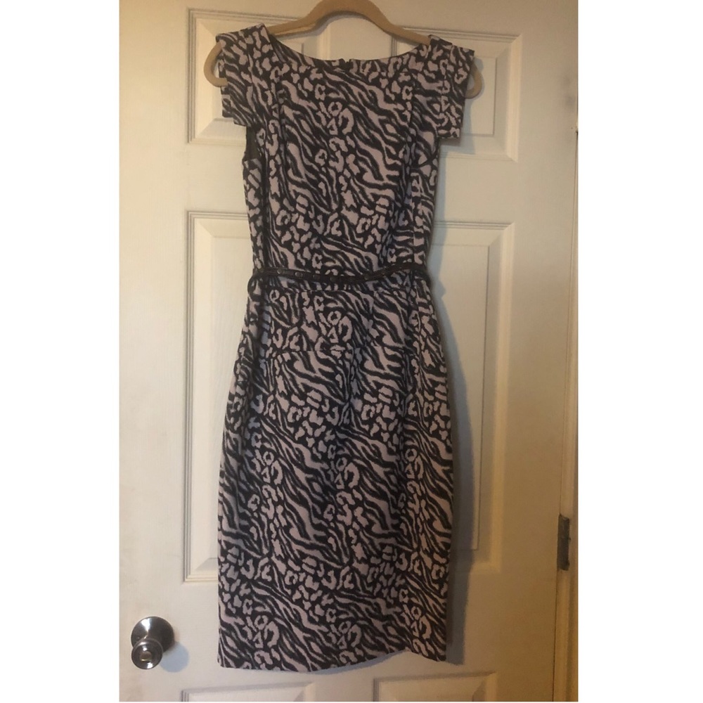Midi Elegant cream and black dress